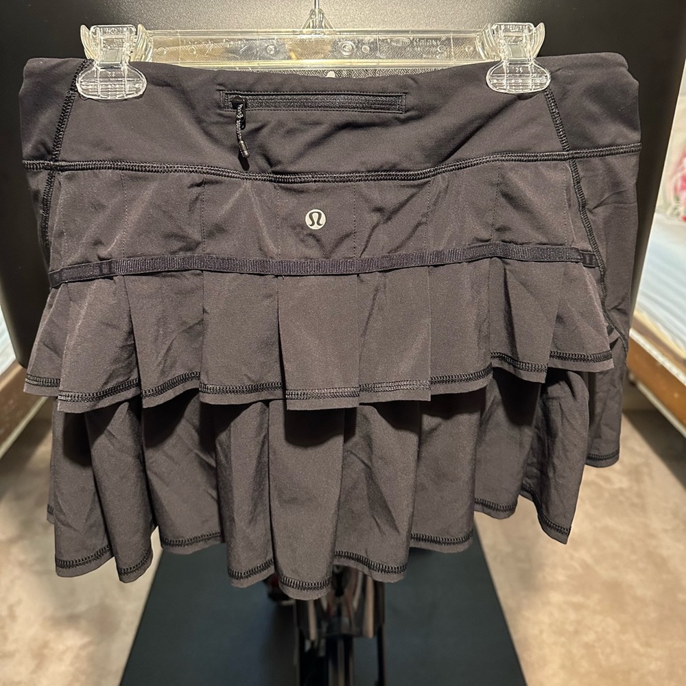 Lululemon skort size 10